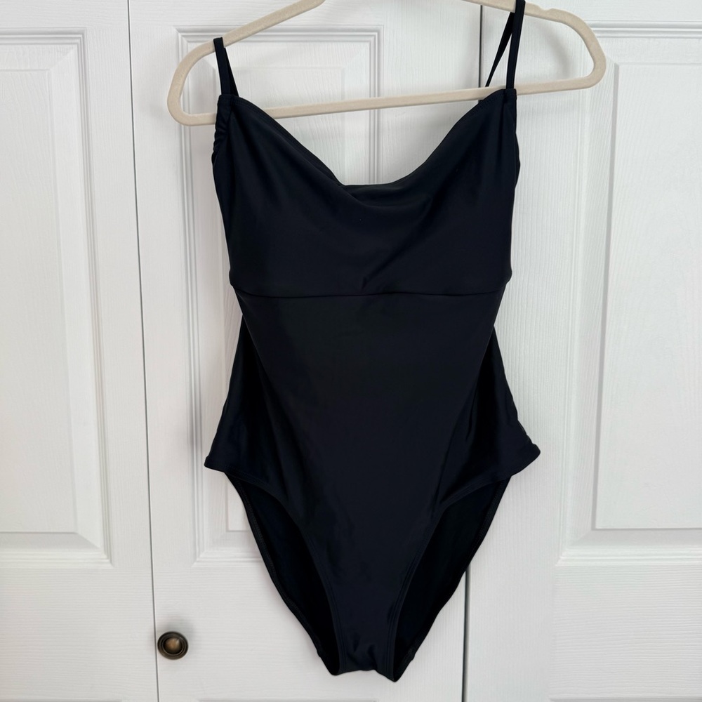 NWT Old‎ Navy Black One-Piece Swimsuit size large